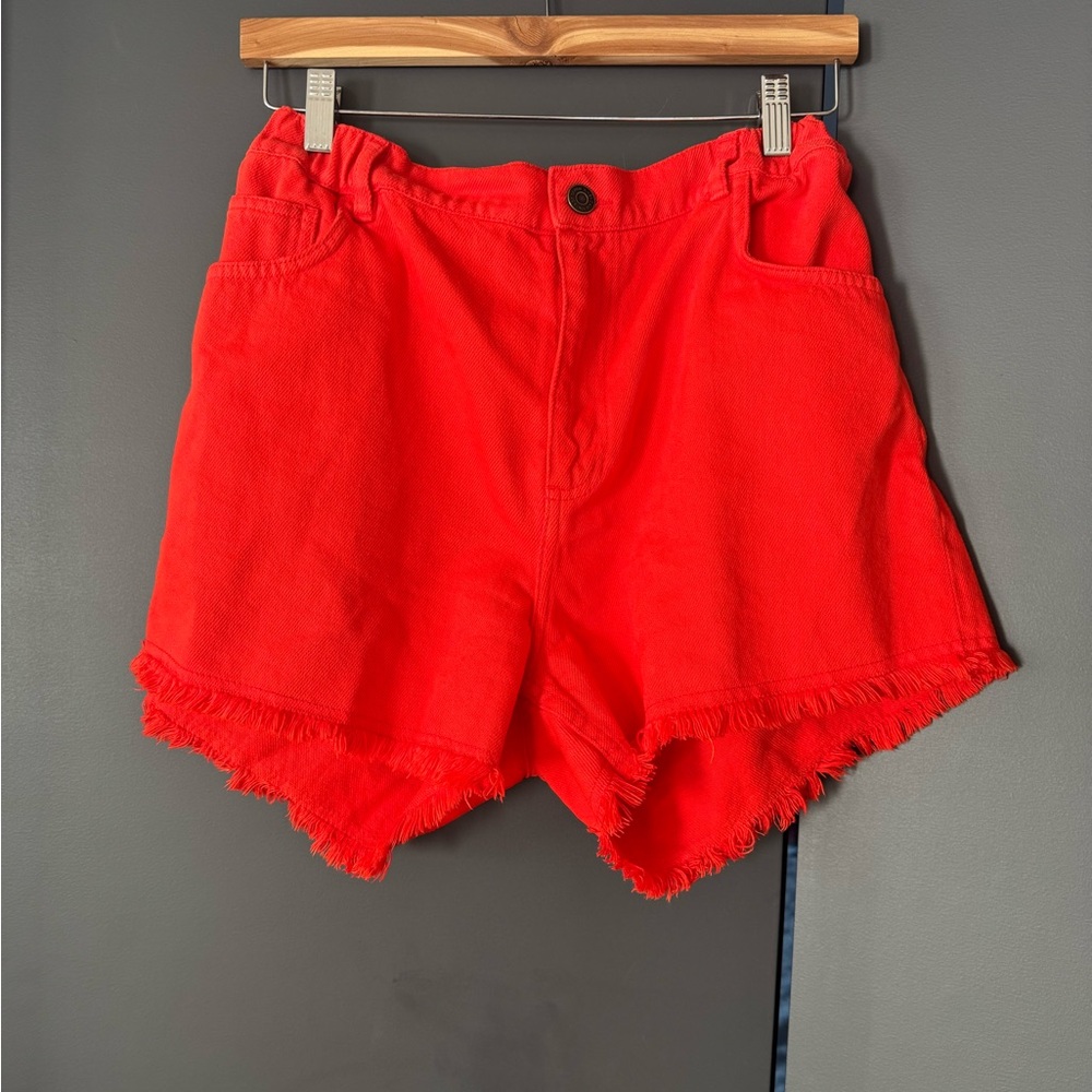 American Vintage High-Waist Red Frayed Hem Shorts